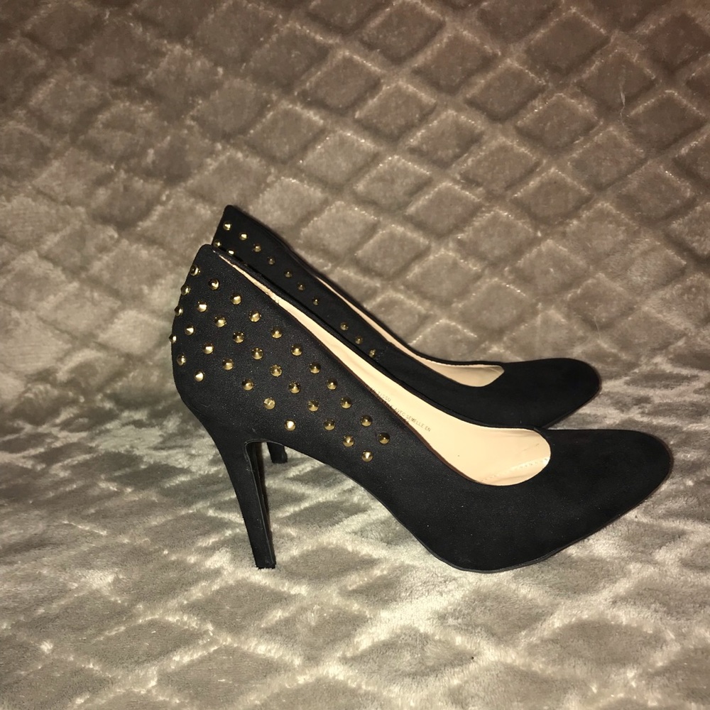 Mossimo black studded heels